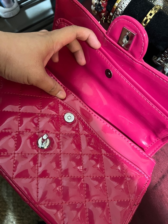 Quilted Chain-Accent Shoulder Bag in Hot Pink - Picture 5 of 6